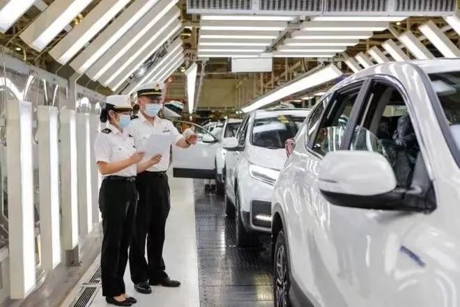 合資車企換種方式再戰(zhàn),&ldquo;中國產(chǎn)、銷海外&rdquo;能救他們嗎?