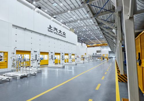 40年發(fā)展歷程,上汽大眾為何能穩(wěn)占市場(chǎng)一席之地